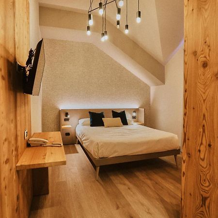 Albergo Meuble Vecchio Scarpone Baceno Bagian luar foto