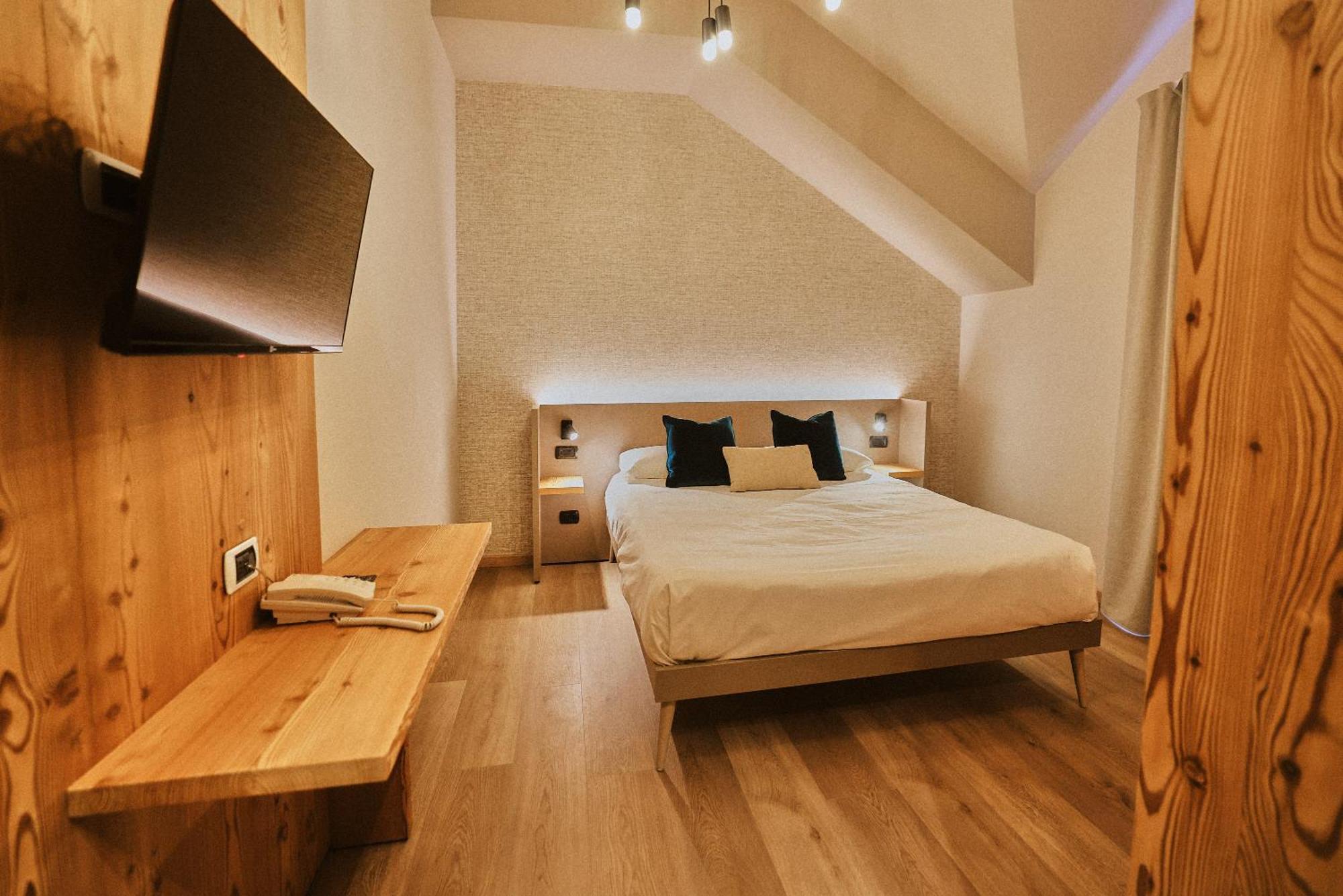 Albergo Meuble Vecchio Scarpone Baceno Bagian luar foto