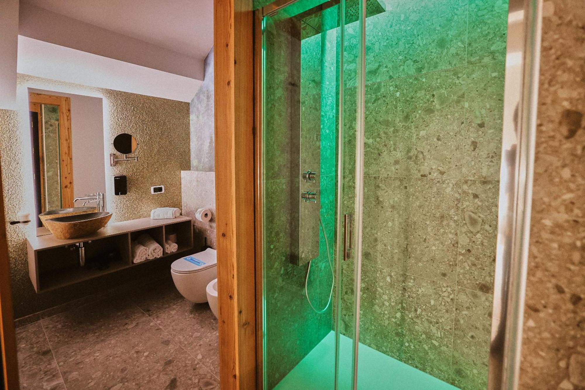 Albergo Meuble Vecchio Scarpone Baceno Bagian luar foto