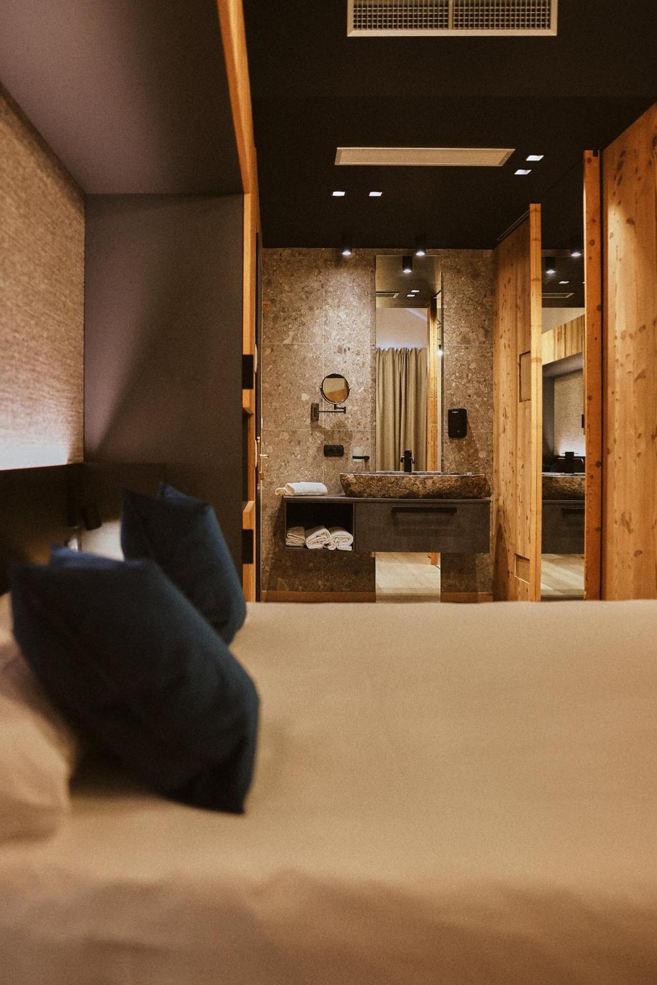 Albergo Meuble Vecchio Scarpone Baceno Bagian luar foto