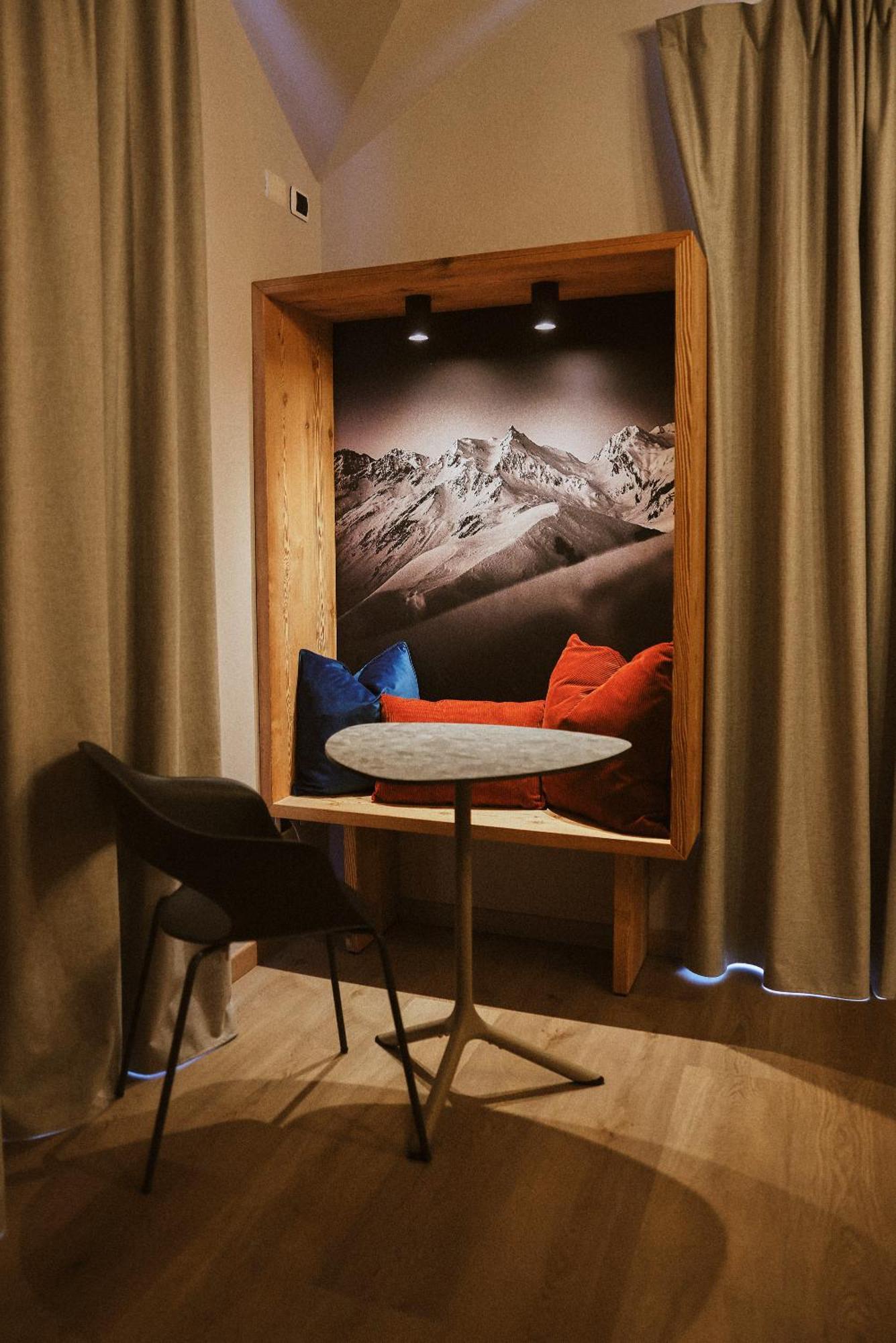 Albergo Meuble Vecchio Scarpone Baceno Bagian luar foto