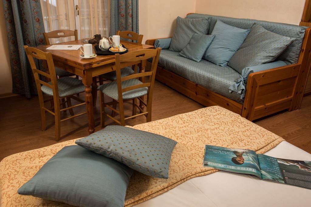 Albergo Meuble Vecchio Scarpone Baceno Bagian luar foto