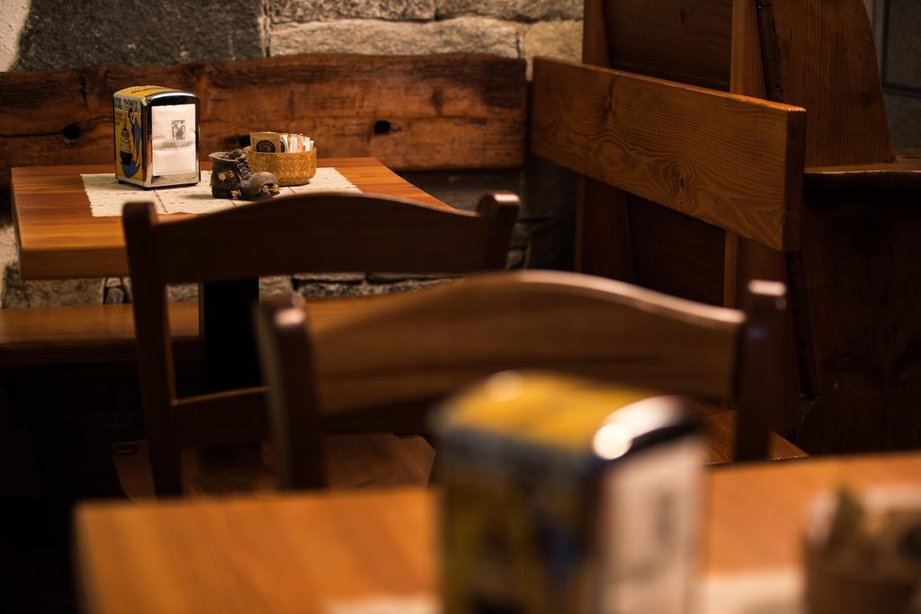 Albergo Meuble Vecchio Scarpone Baceno Bagian luar foto