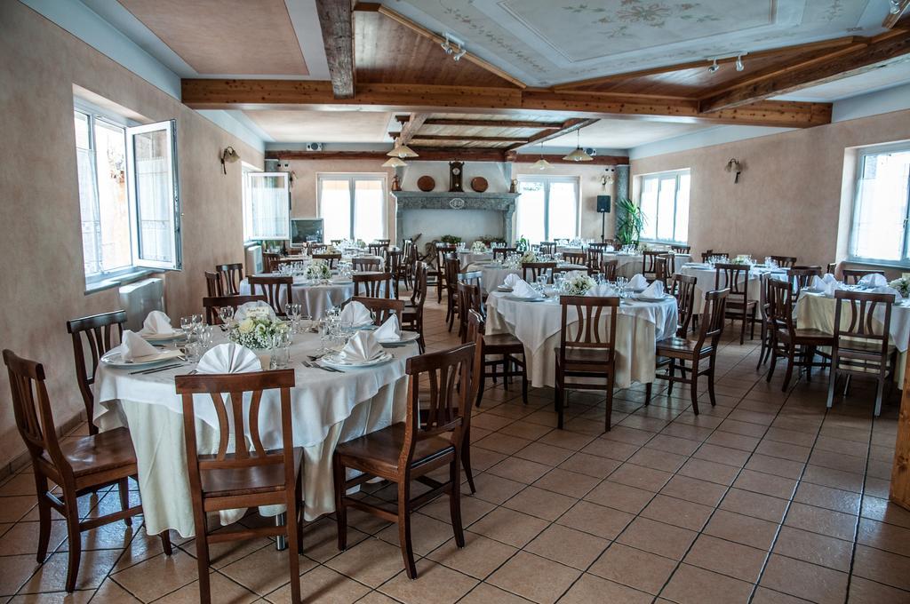 Albergo Meuble Vecchio Scarpone Baceno Bagian luar foto
