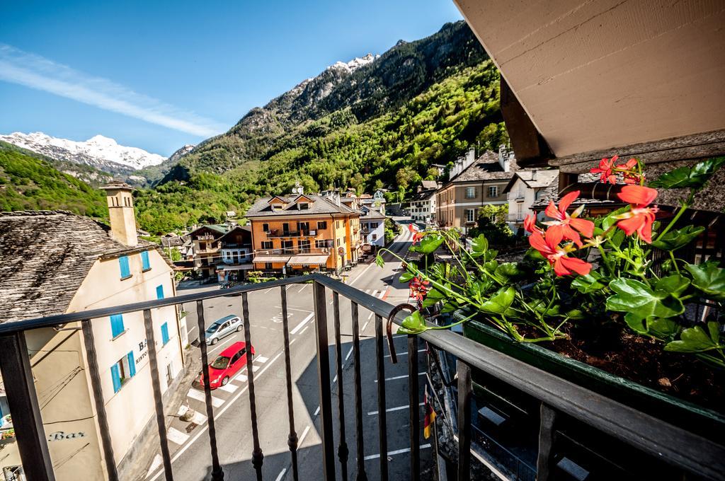 Albergo Meuble Vecchio Scarpone Baceno Bagian luar foto