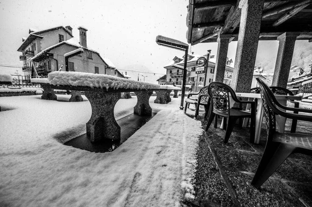 Albergo Meuble Vecchio Scarpone Baceno Bagian luar foto